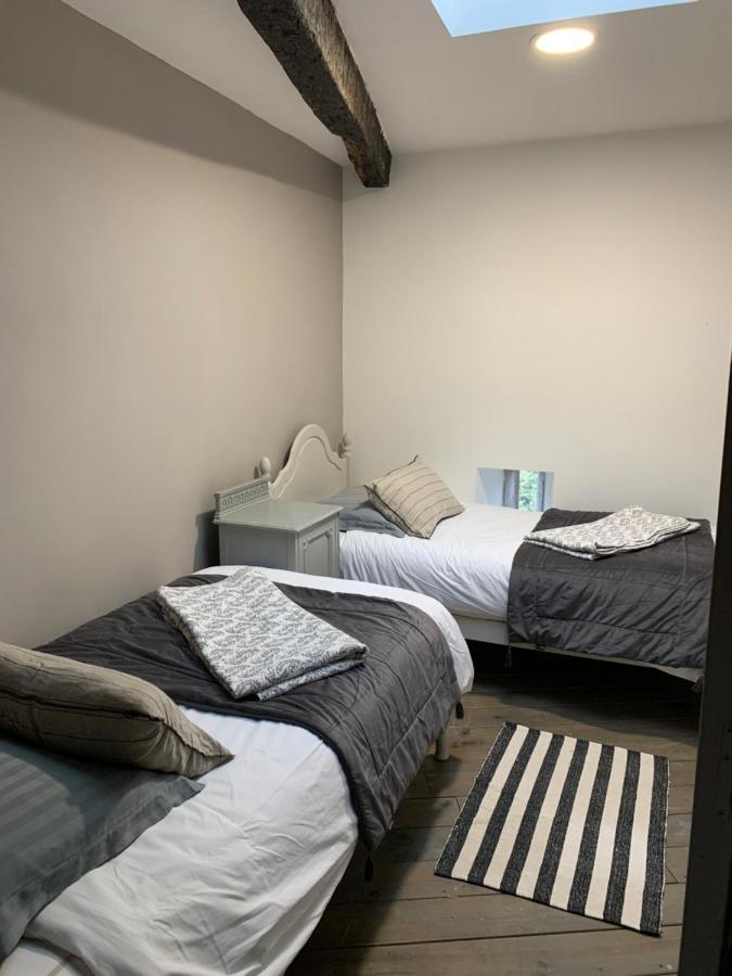 Suite Familiale- Deux Chambres Saint-Meme-les-Carrieres Exterior photo