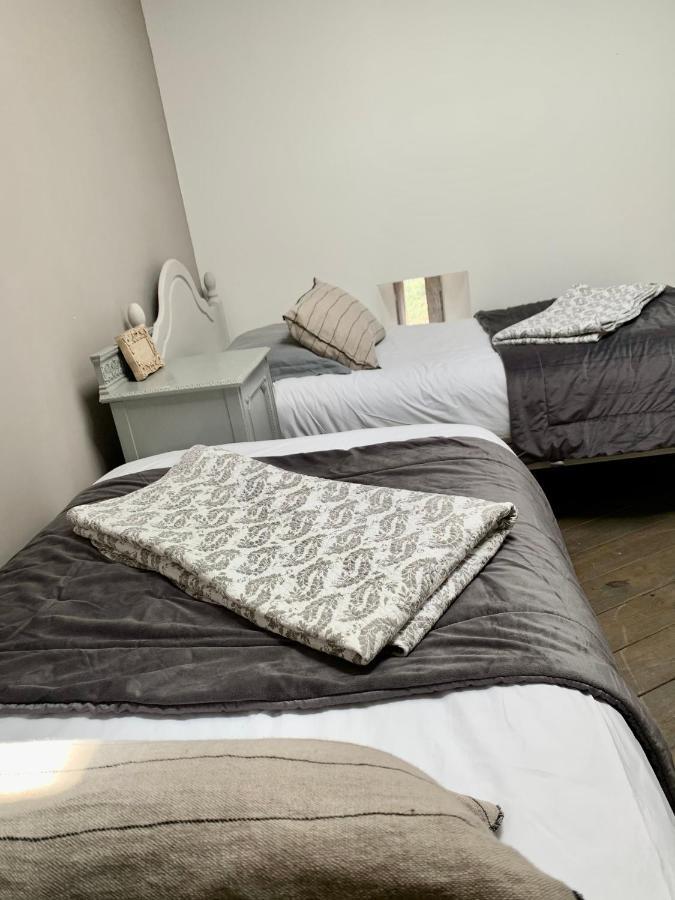 Suite Familiale- Deux Chambres Saint-Meme-les-Carrieres Exterior photo