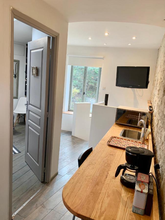 Suite Familiale- Deux Chambres Saint-Meme-les-Carrieres Exterior photo